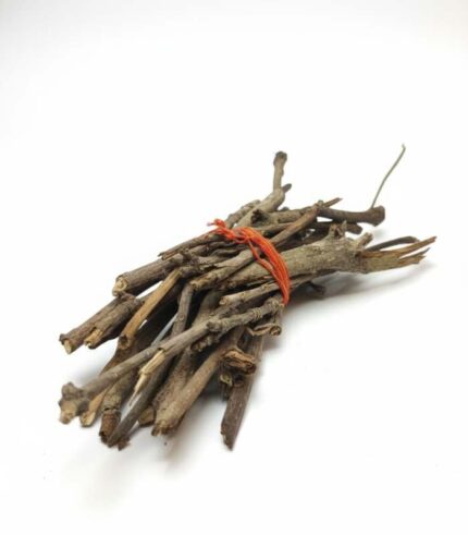 Aam Ki Lakdi (Mango Wood) for Havan & Puja – 1 KG | 100% Organic & Dry Samidha