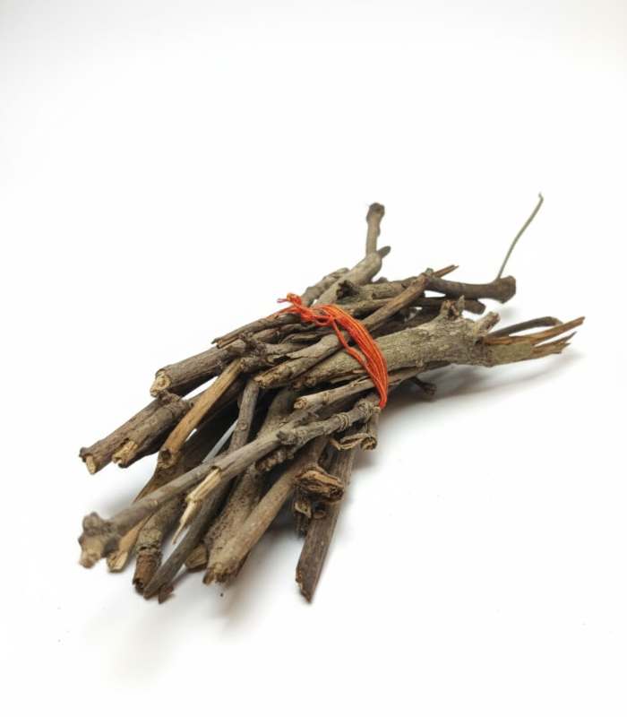 Aam Ki Lakdi (Mango Wood) for Havan & Puja – 1 KG | 100% Organic & Dry Samidha